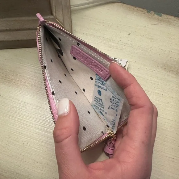 GIVEAWAY 🎉 ON 34th Pink Card Holder - Picture 5 of 5